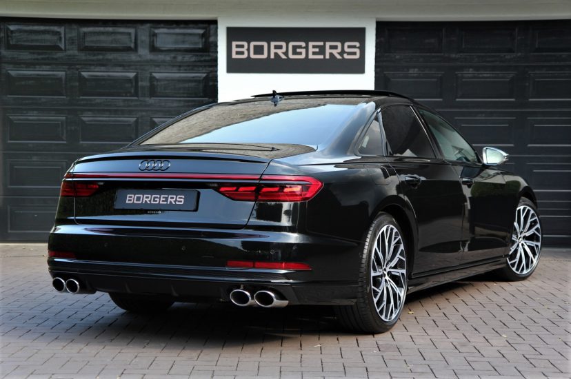 Audi S8