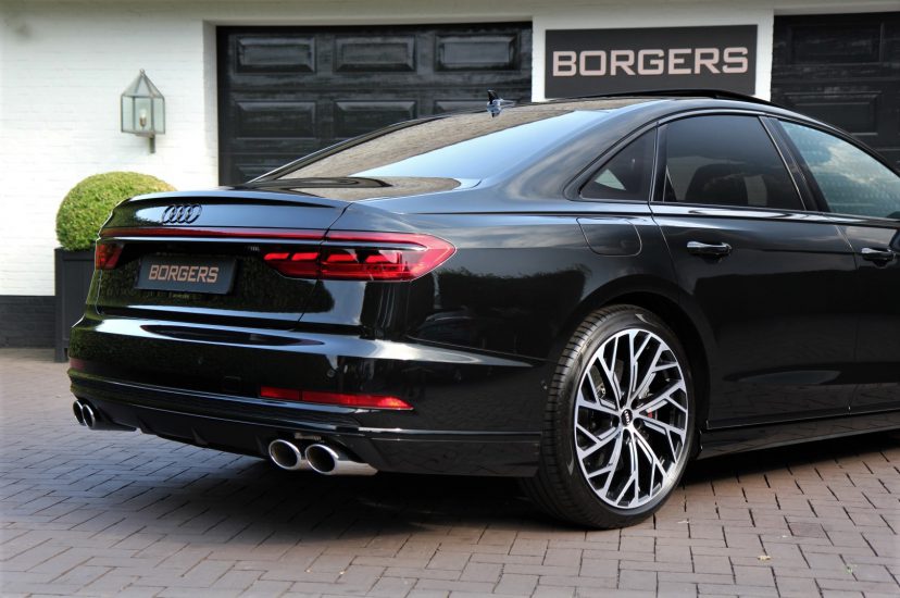 Audi S8