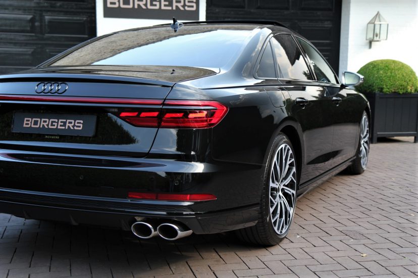 Audi S8