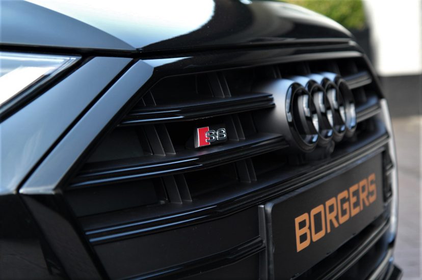 Audi S8