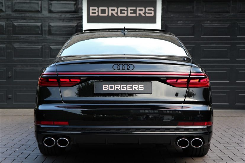 Audi S8