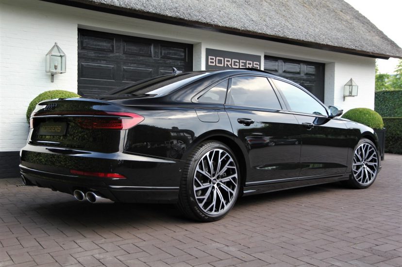 Audi S8