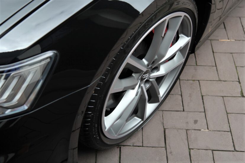 Audi S6 Avant