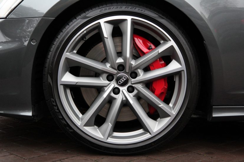 Audi S6 Avant
