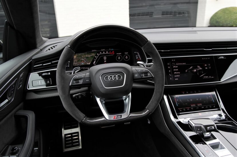 Audi RSQ8-R
