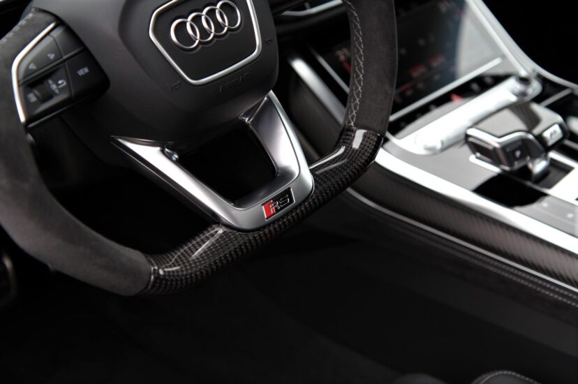 Audi RSQ8-R