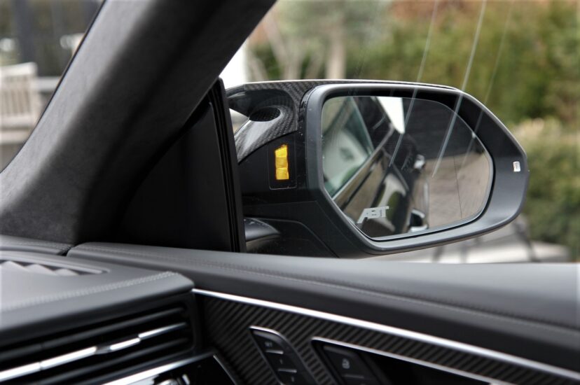 Audi RSQ8-R