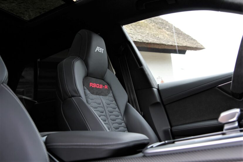Audi RSQ8-R