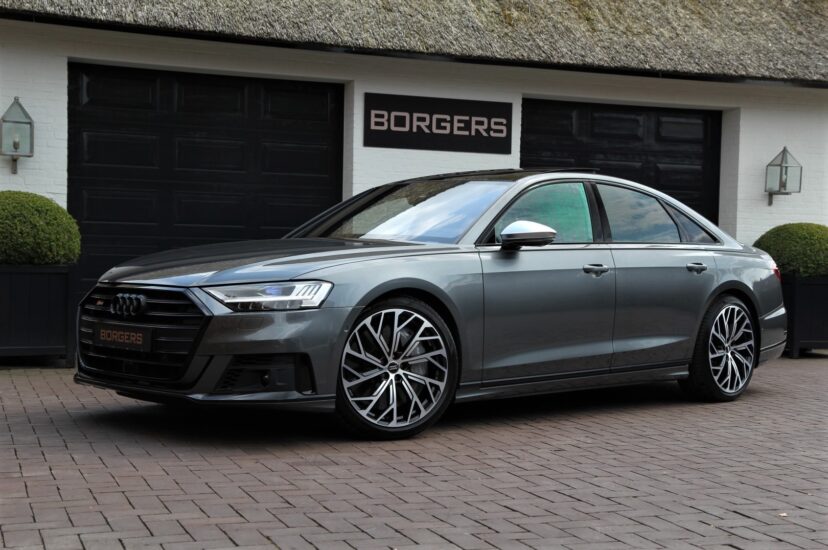 Audi S8