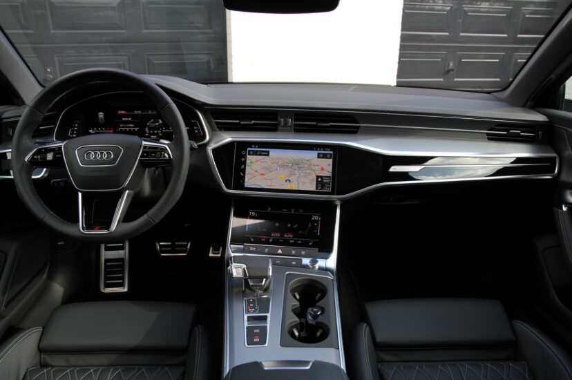 Audi S6 Avant