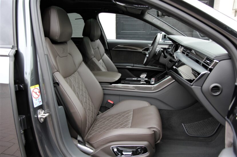 Audi S8