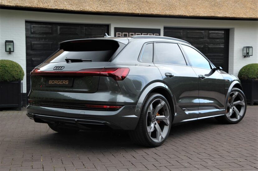 Audi e-tron S