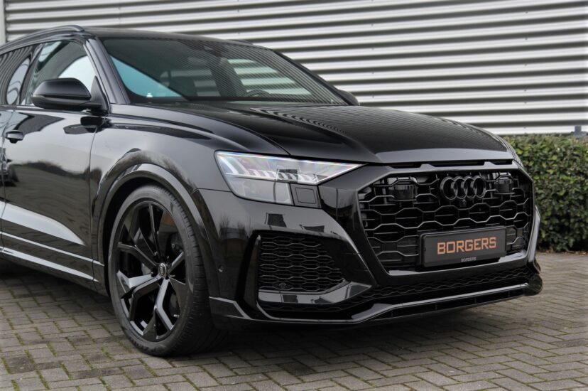 Audi RSQ8