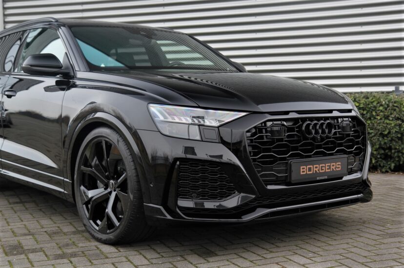 Audi RSQ8