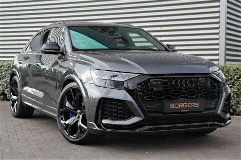 Audi RSQ8