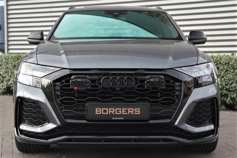 Audi RSQ8