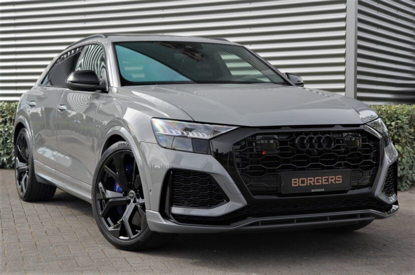 Audi RSQ8