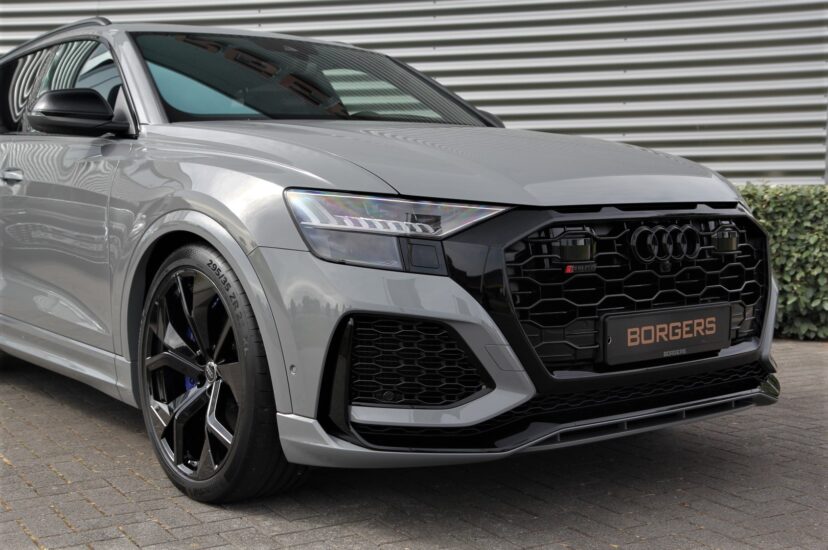 Audi RSQ8