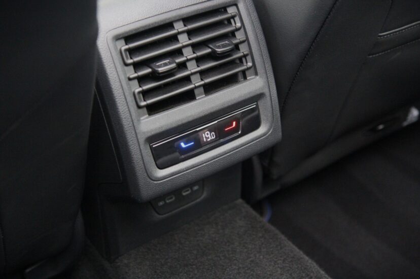 Volkswagen Golf R Variant