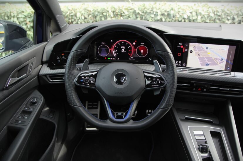 Volkswagen Golf R Variant
