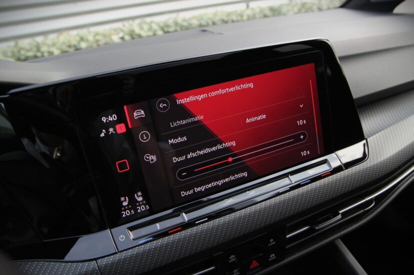 Volkswagen Golf R Variant