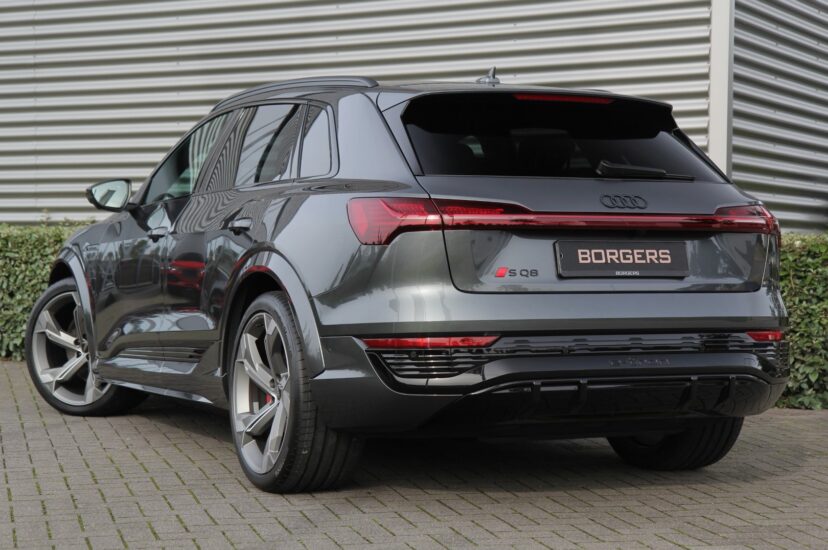 Audi SQ8 e-tron