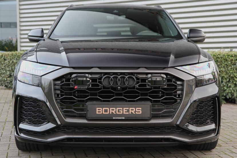 Audi RSQ8