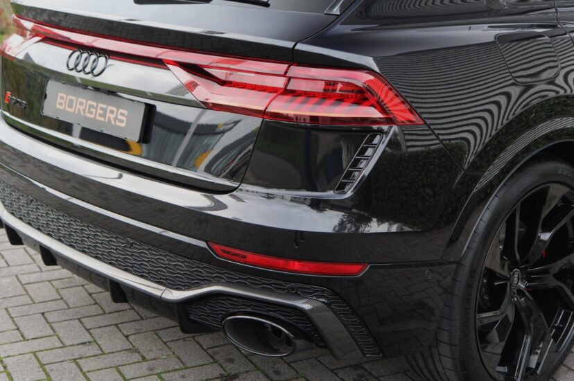Audi RSQ8