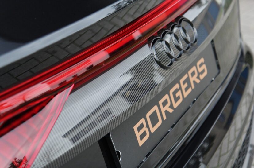 Audi RSQ8
