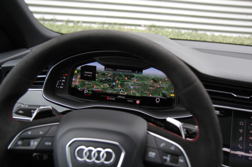 Audi RSQ8
