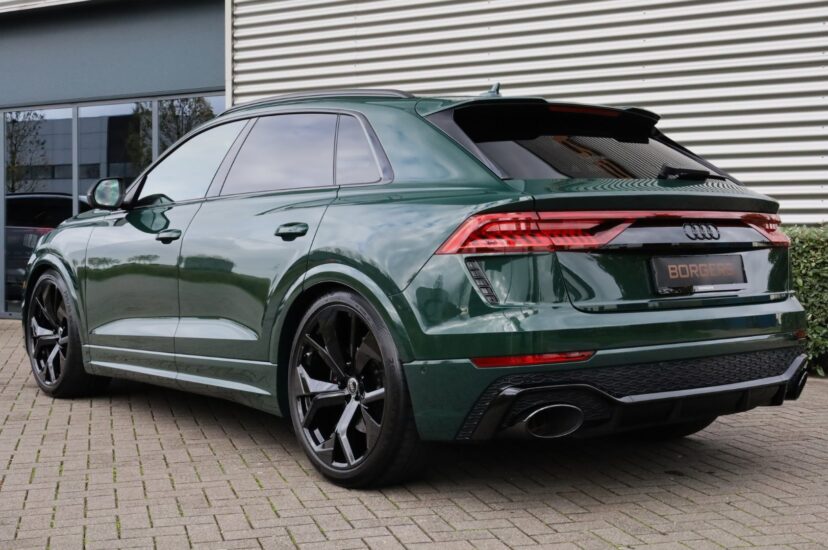 Audi RSQ8