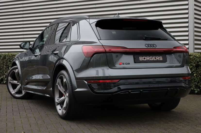 Audi SQ8 e-tron