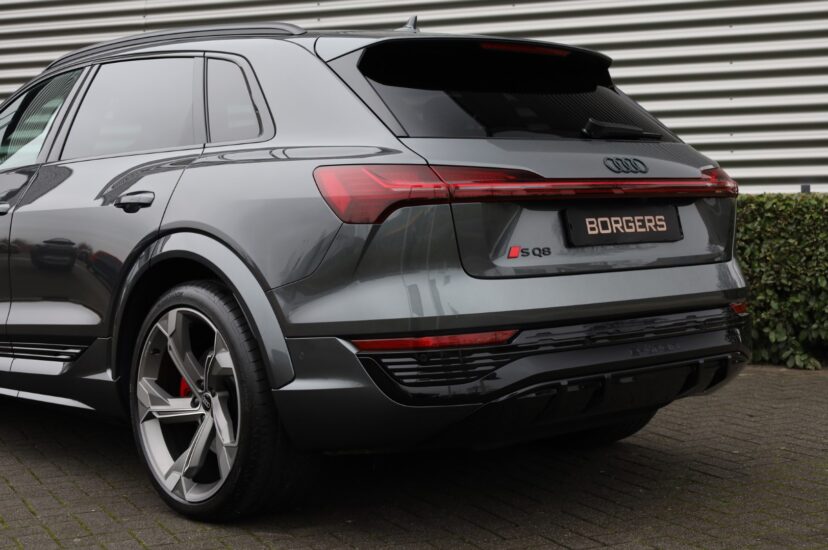 Audi SQ8 e-tron