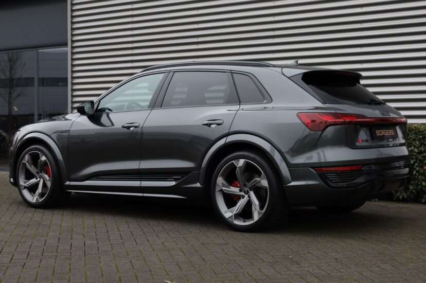 Audi SQ8 e-tron