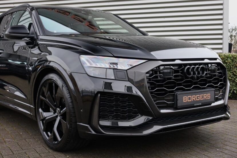 Audi RSQ8