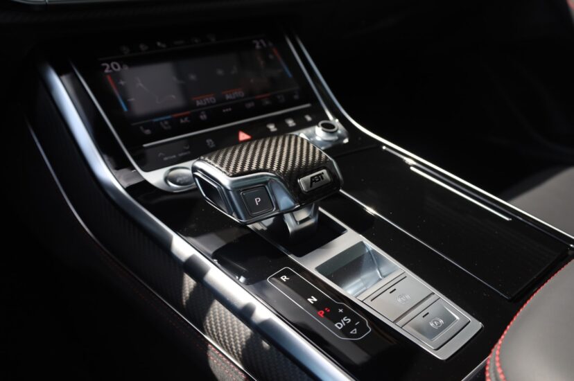 Audi RSQ8-S
