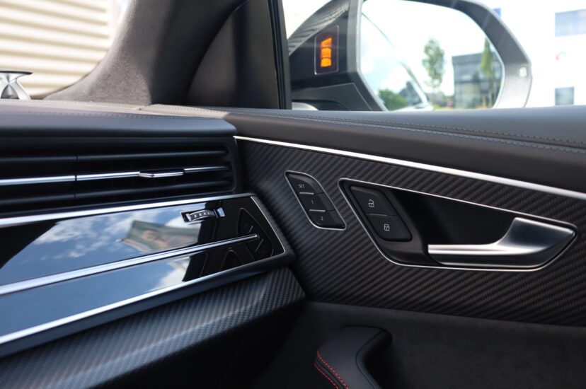 Audi RSQ8-S