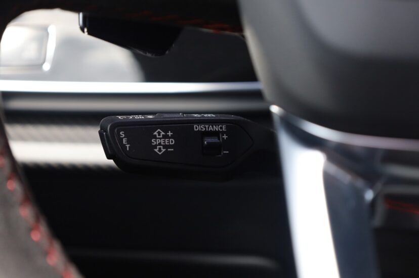 Audi RSQ8-S