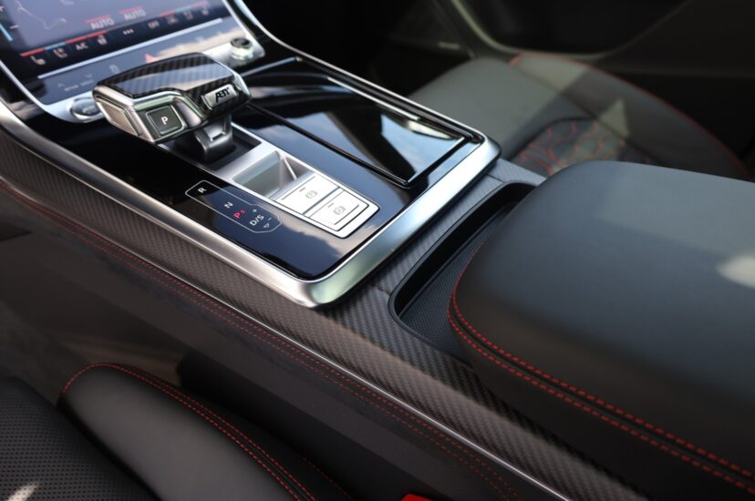 Audi RSQ8-S