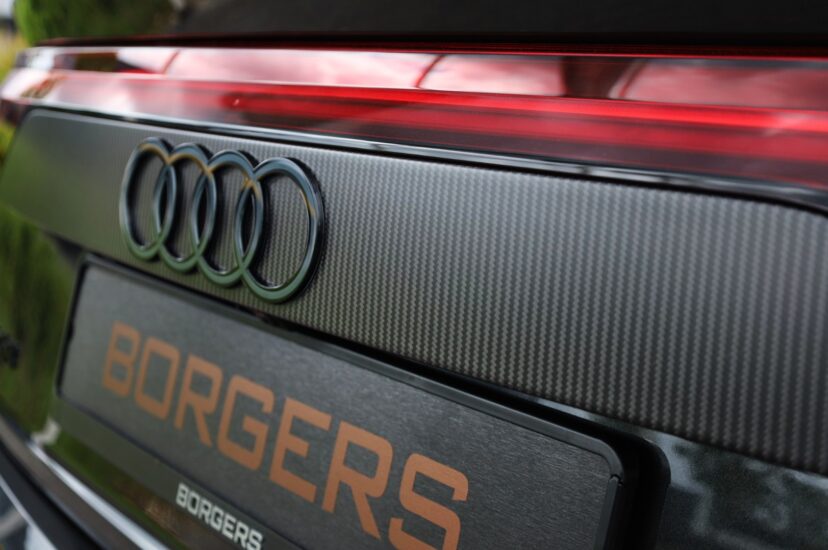 Audi RSQ8 Performance