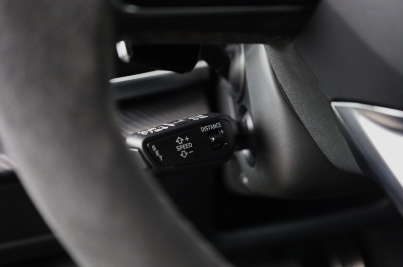 Audi RSQ8 Performance