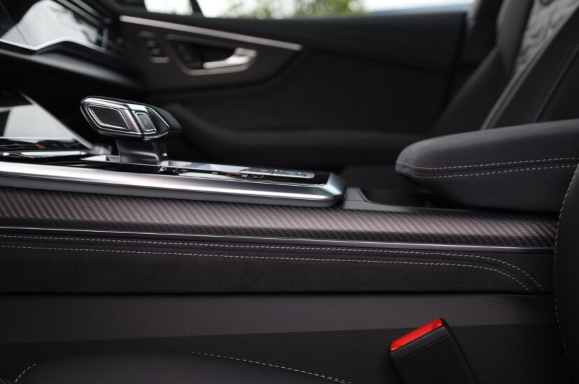 Audi RSQ8 Performance
