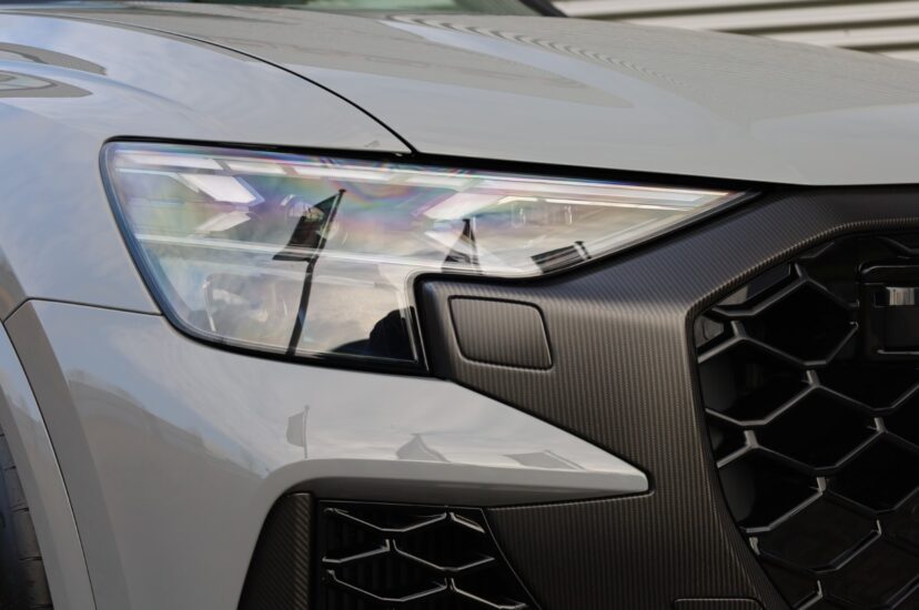 Audi RSQ8 Performance