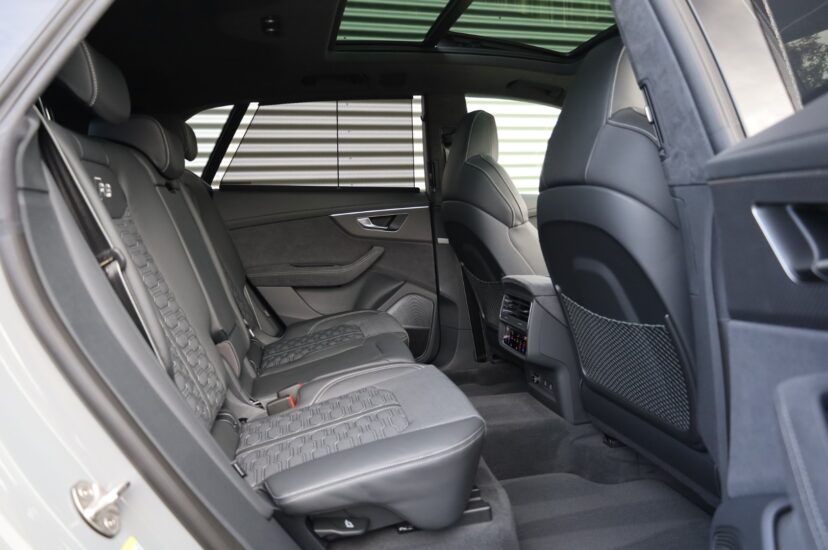 Audi RSQ8 Performance