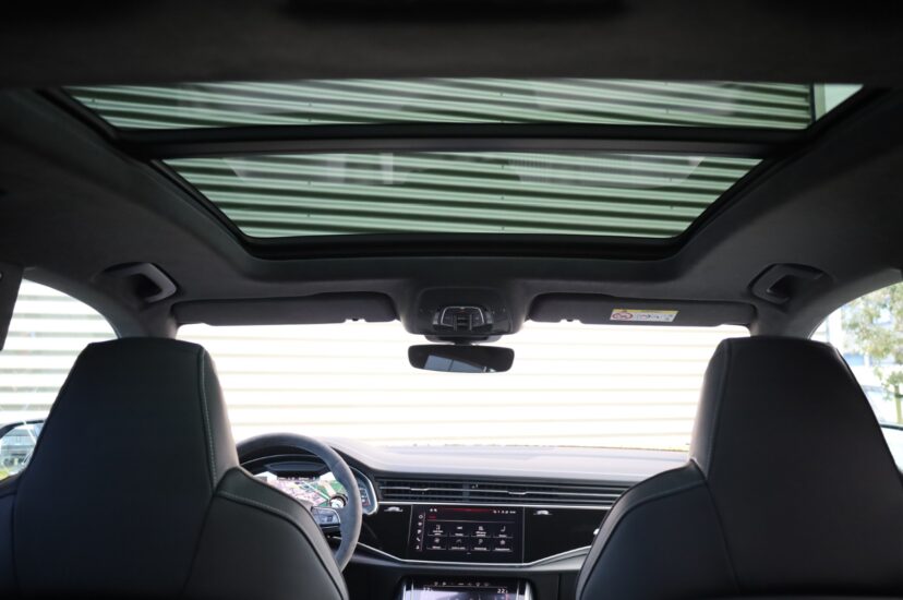 Audi RSQ8 Performance