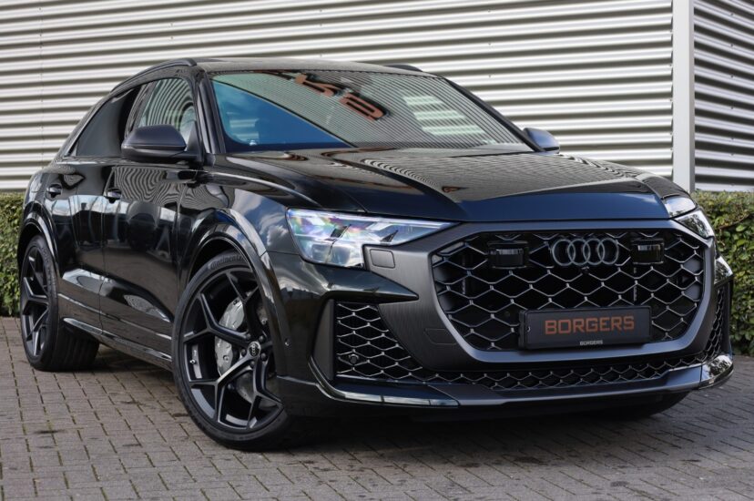 Audi RSQ8 Performance