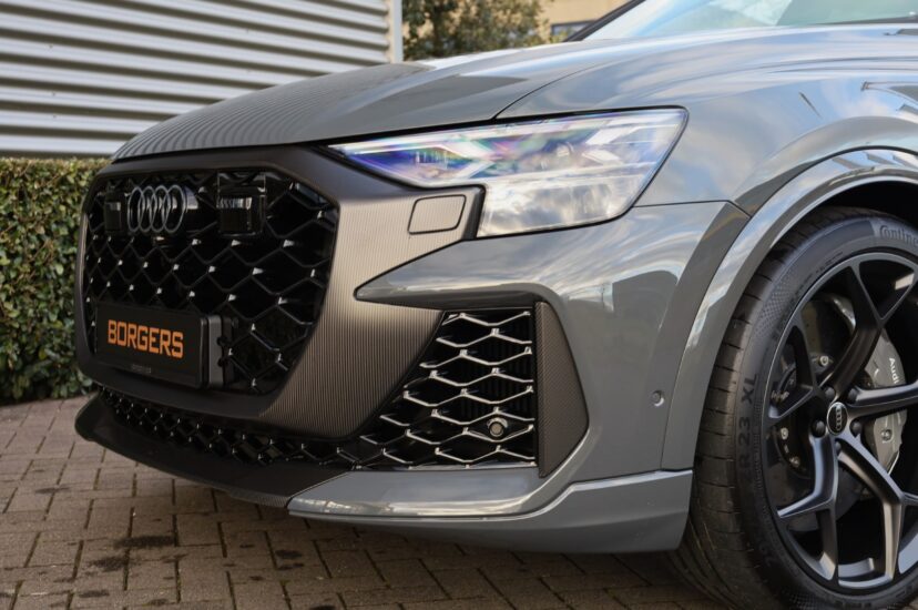 Audi RSQ8 Performance