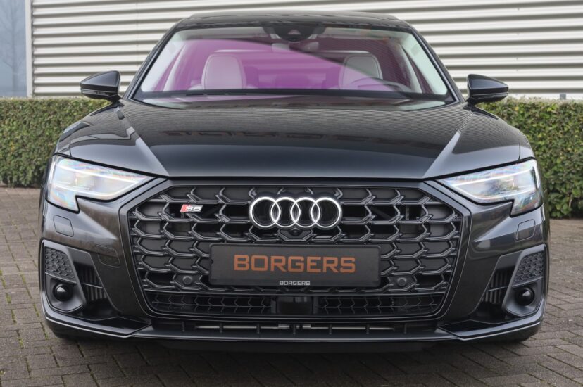 Audi S8