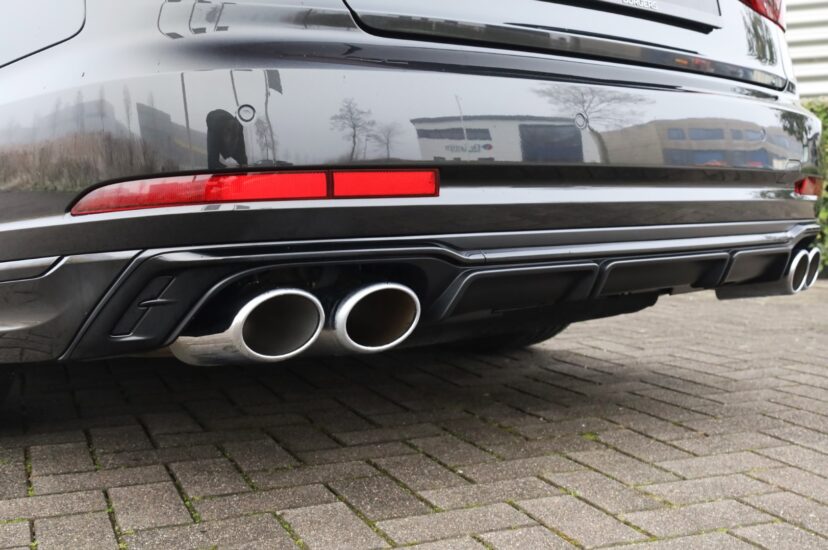 Audi S8