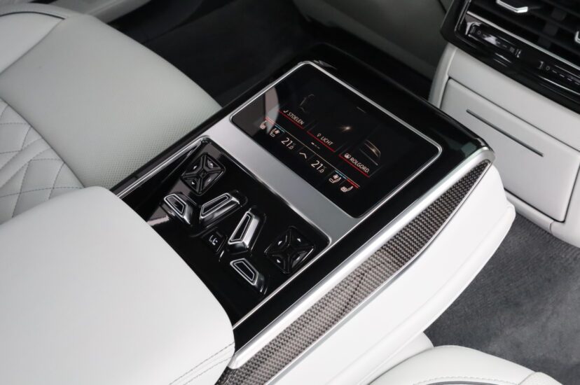 Audi S8